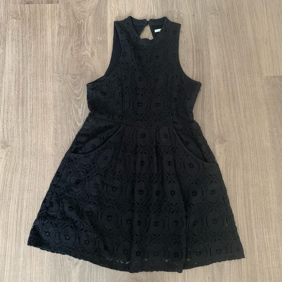 UO Kimchi Blue JACKIE HIGH-NECK LACE DRESS - Picture 2 of 9